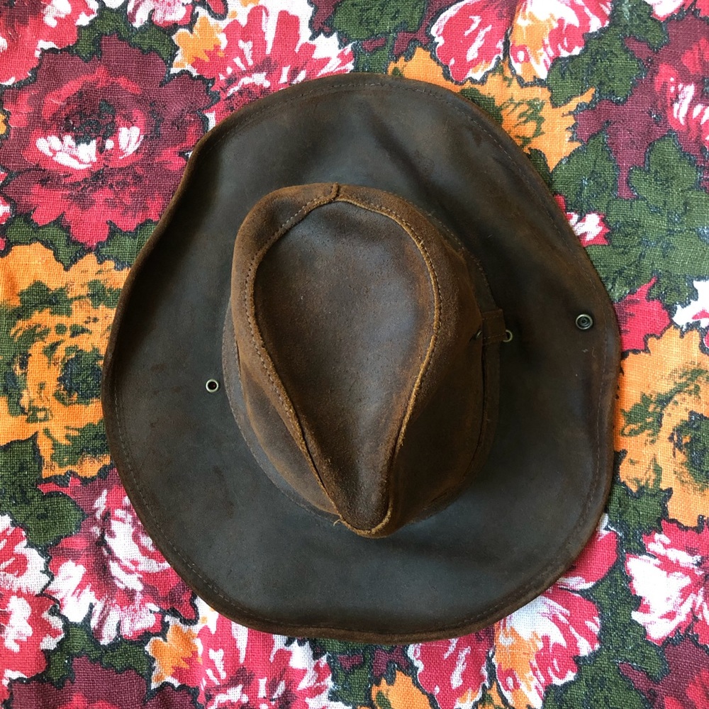 Distressed leather Aussie hat